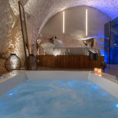 Malolu Luxurysuite ออสตูนี ภายนอก รูปภาพ