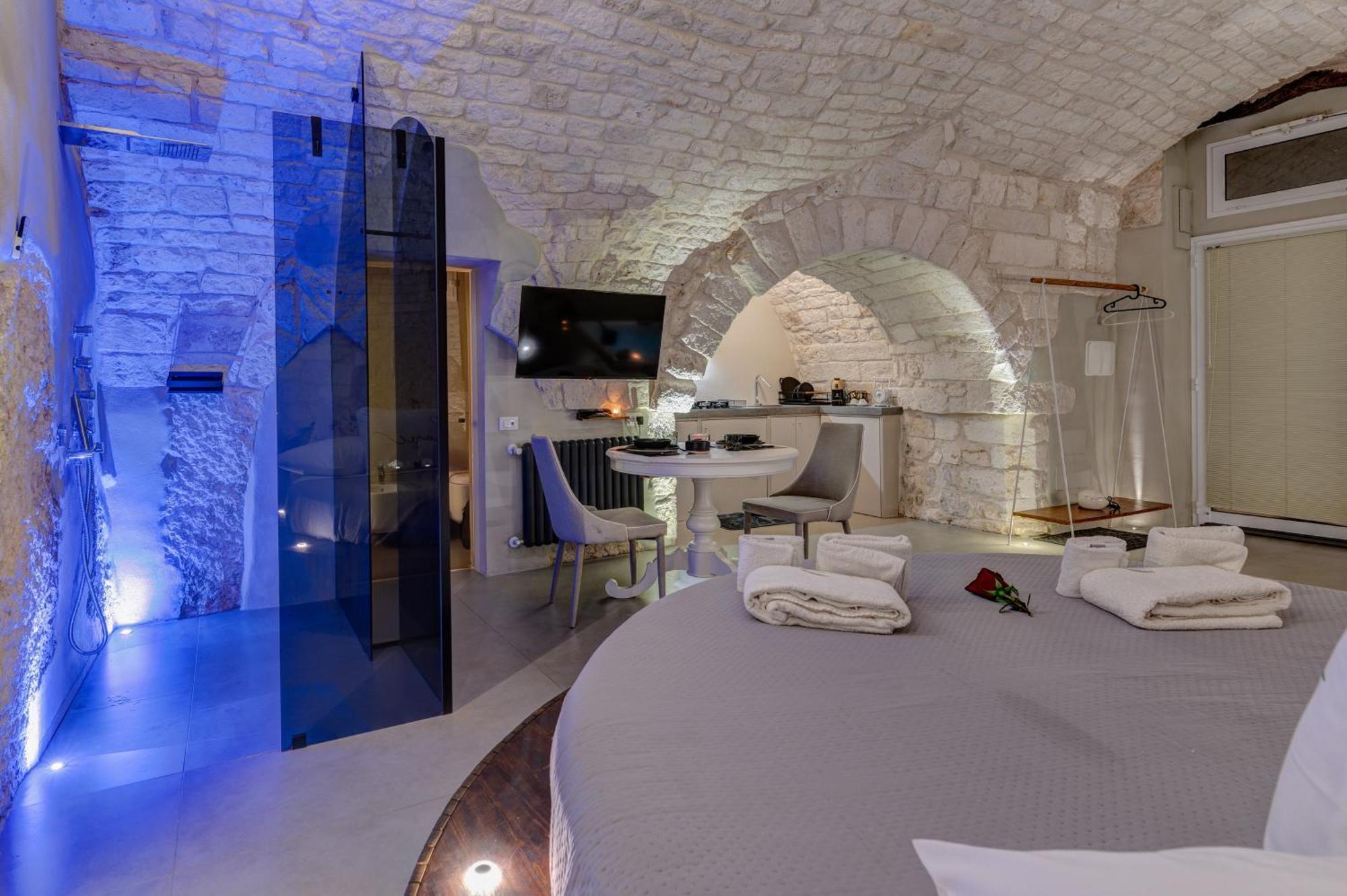 Malolu Luxurysuite ออสตูนี ภายนอก รูปภาพ