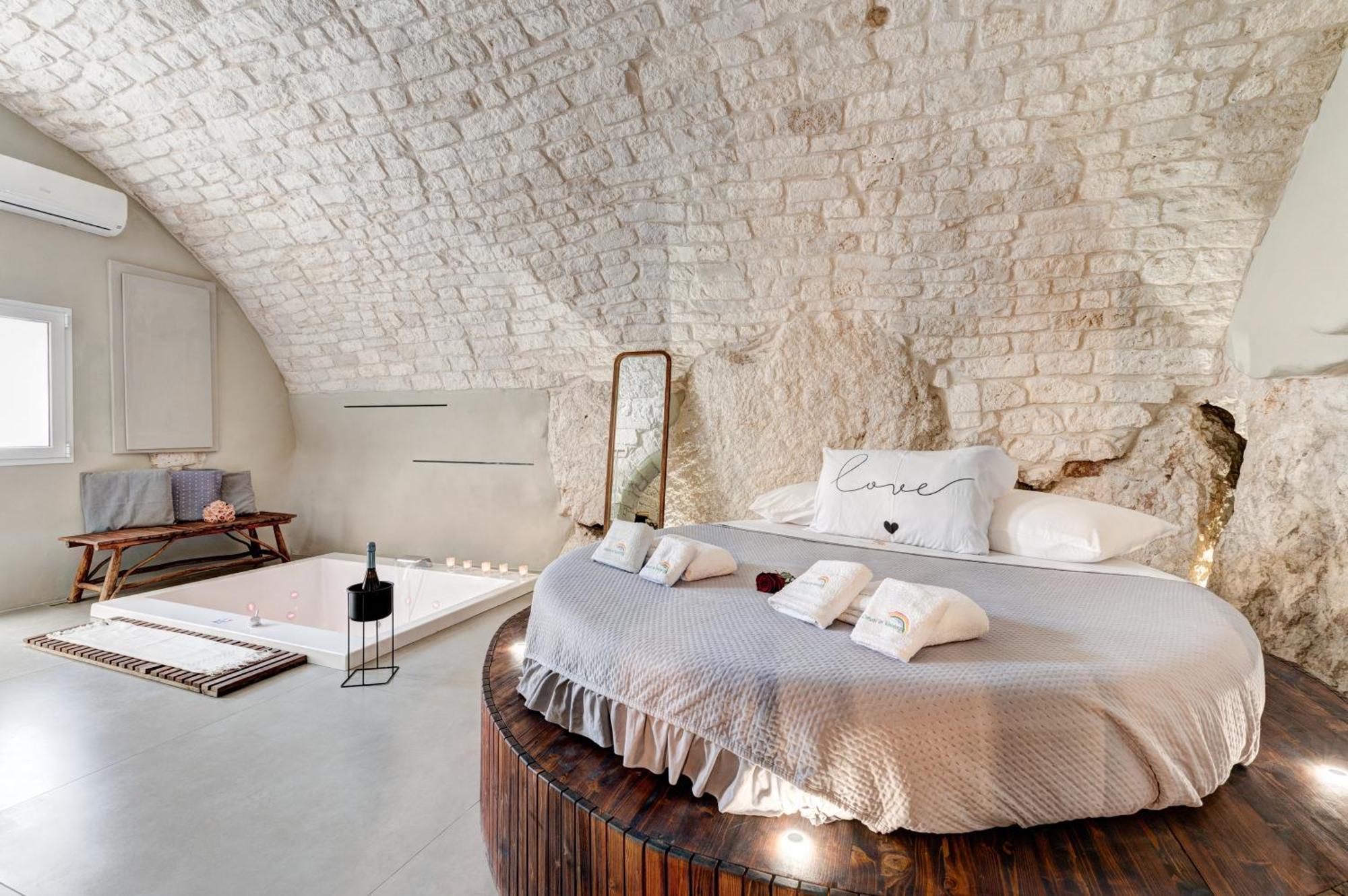 Malolu Luxurysuite ออสตูนี ภายนอก รูปภาพ